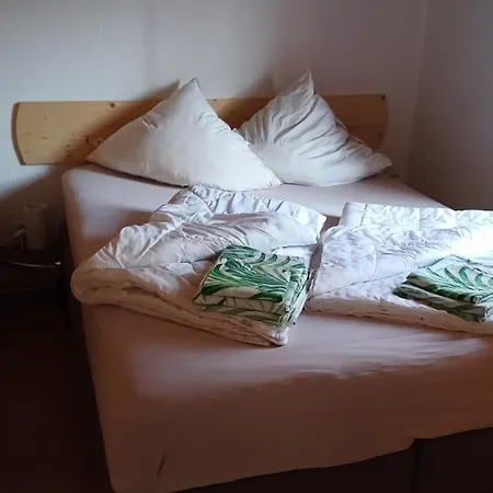 Golinski Auf Eigenem Komplett Umzaeunten Grundstueck Im Unterspreewald Mit Kamin