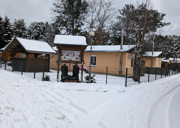 Prázdninový dům Golinski Auf Eigenem Komplett Umzaeunten Grundstueck Im Unterspreewald Mit Kamin Markische Heide